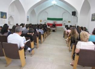 آموزش زبان فارسی در مسجد کبود ایروان برپا شد