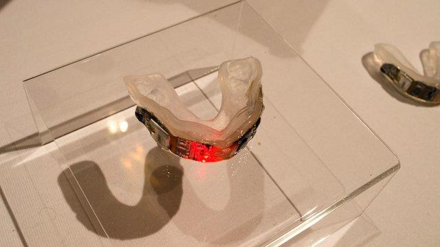 طراحی یک گارد دهانی برای تشخیص آسیب‌های سر