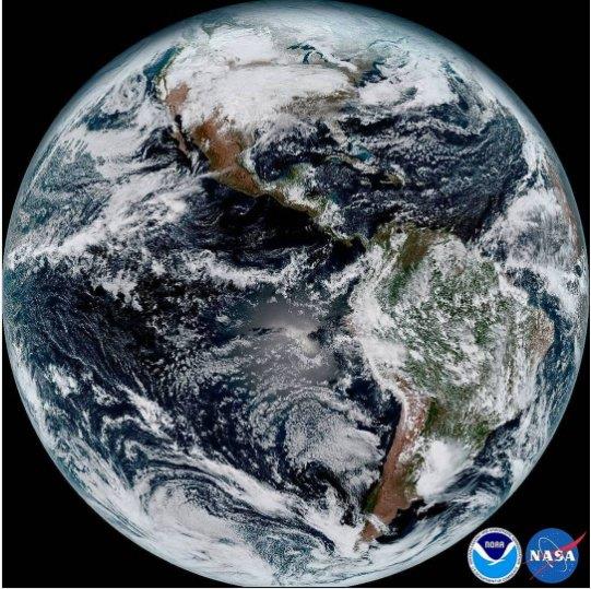 انتشار جدیدترین و باکیفیت‌ترین عکس زمین توسط ناسا
