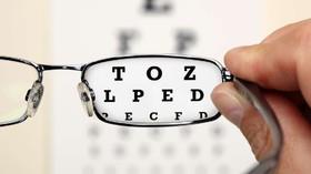 تعیین نمره عینک در خانه با فناوری جدید 