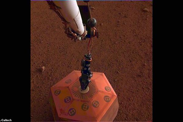 "زلزله‌سنج اینسایت" روی مریخ قرار گرفت