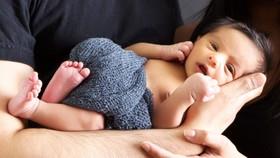 تولد نخستین کودک با روش جایگزینی میتوکندری 