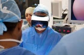 مشاهده عمل جراحی از چشمان جراح با فناوری واقعیت مجازی 
