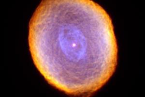 تصویری از آخرین مراحل حیات یک ستاره مشابه خورشید