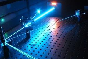 دستیابی به دانش‌ فنی لیزرهای قابل‌تنظیم برای تولید حسگرهای پیشرفته