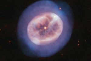 تصویر هابل از گازهای اطراف یک ستاره سالخورده