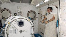 فضانوردان از بیخوابی در فضا رنج می‌برند 