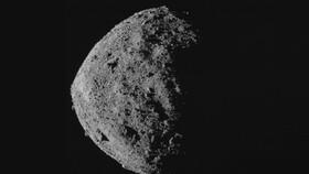 نمونه‌هایی از یک سیارک ۴.۵ میلیارد ساله در راه بازگشت به زمین