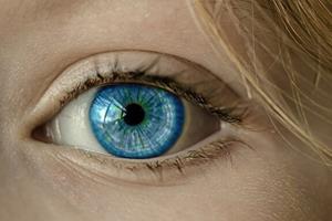 درمان تنبلی چشم با بررسی ۲ مسیر جداگانه مغز