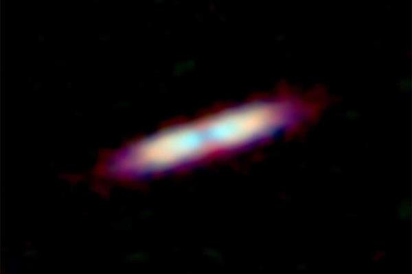  رصد یک ستاره جوان احاطه شده در انبوهی از گاز