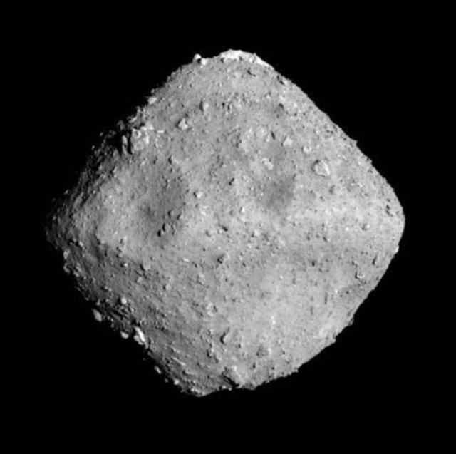 وجود یک شیء عجیب در نزدیکی سیارک "ریوگو 162173"