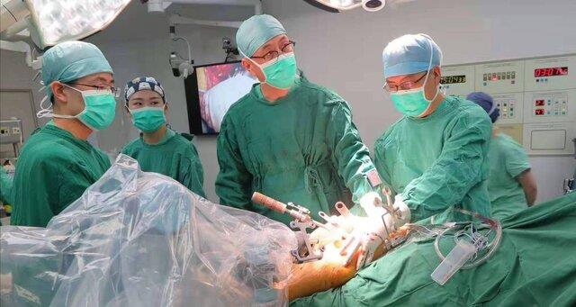 جراحی رباتیک تعویض مفصل با موفقیت انجام شد